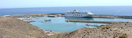 Fähre im Hafen Morro Jable auf Fuerteventura